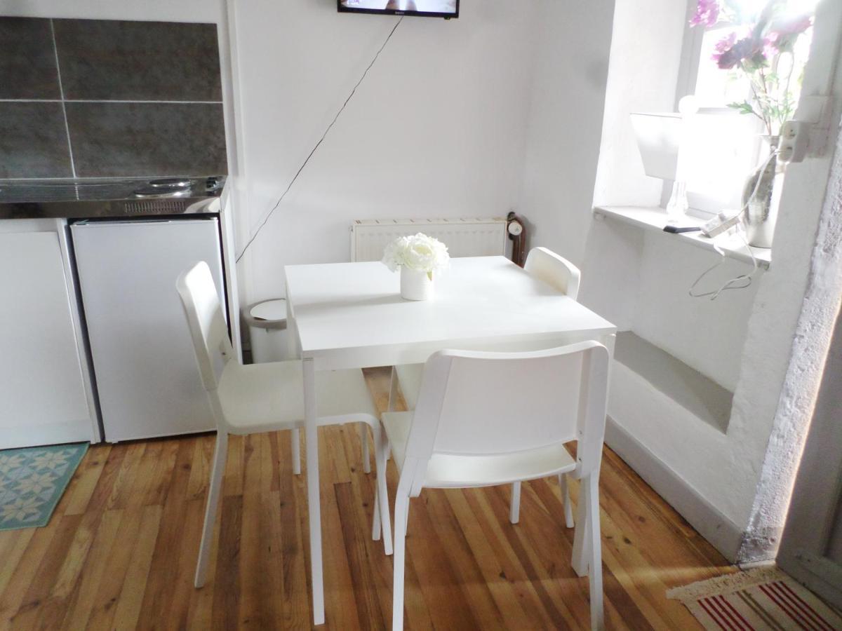 Bed and Breakfast Les Marronniers La Chapelle-sous-Brancion Esterno foto