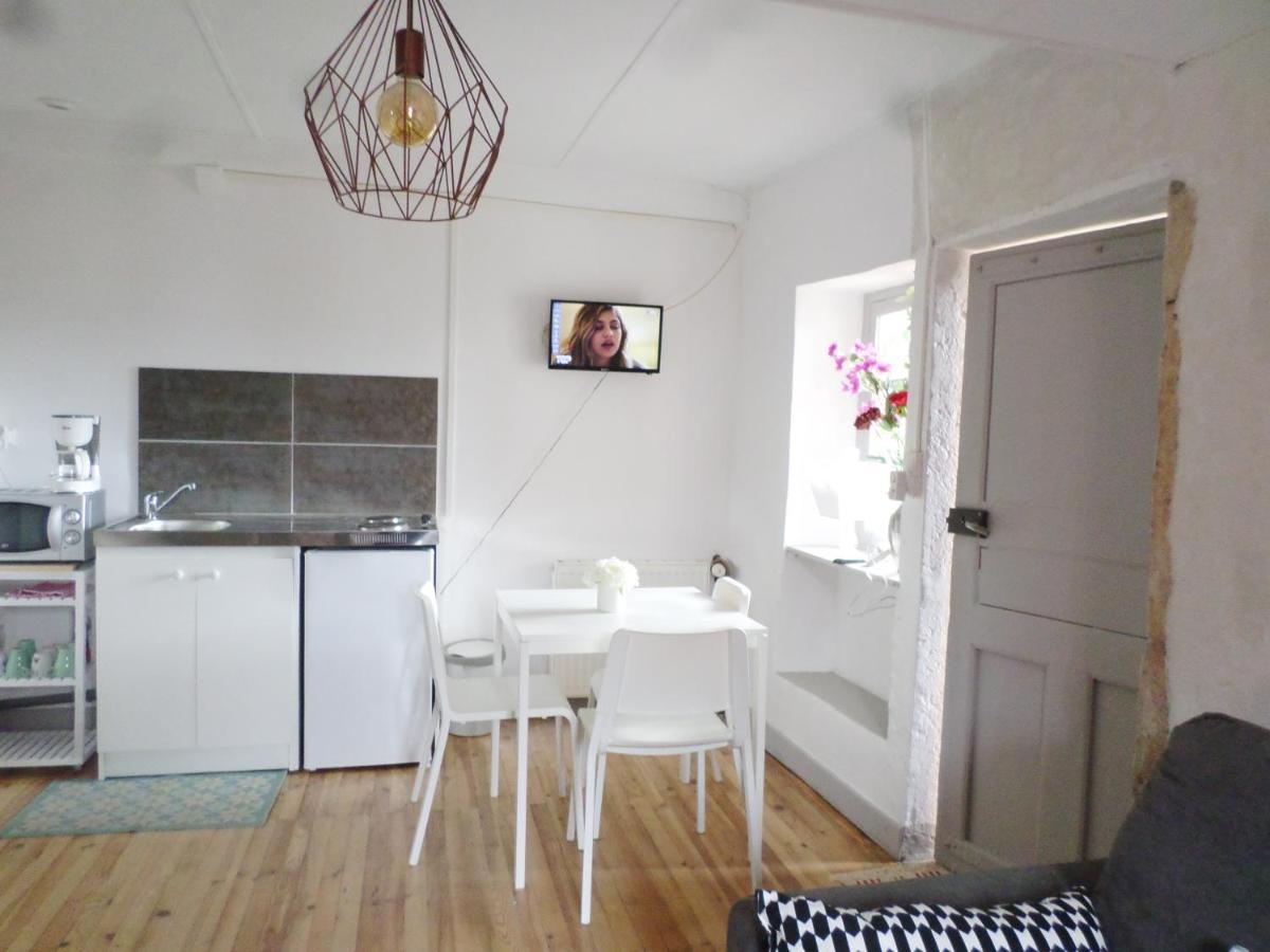 Bed and Breakfast Les Marronniers La Chapelle-sous-Brancion Esterno foto